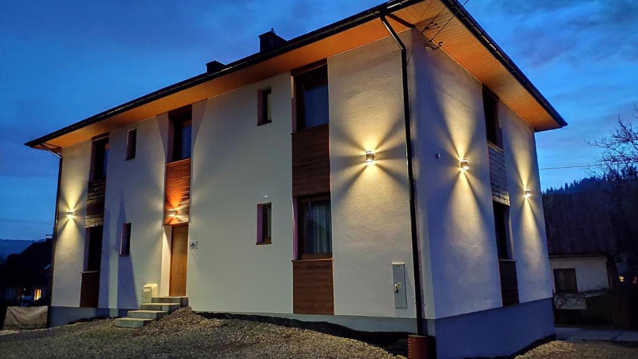 Apartamenty Szarotka วีสวา ภายนอก รูปภาพ